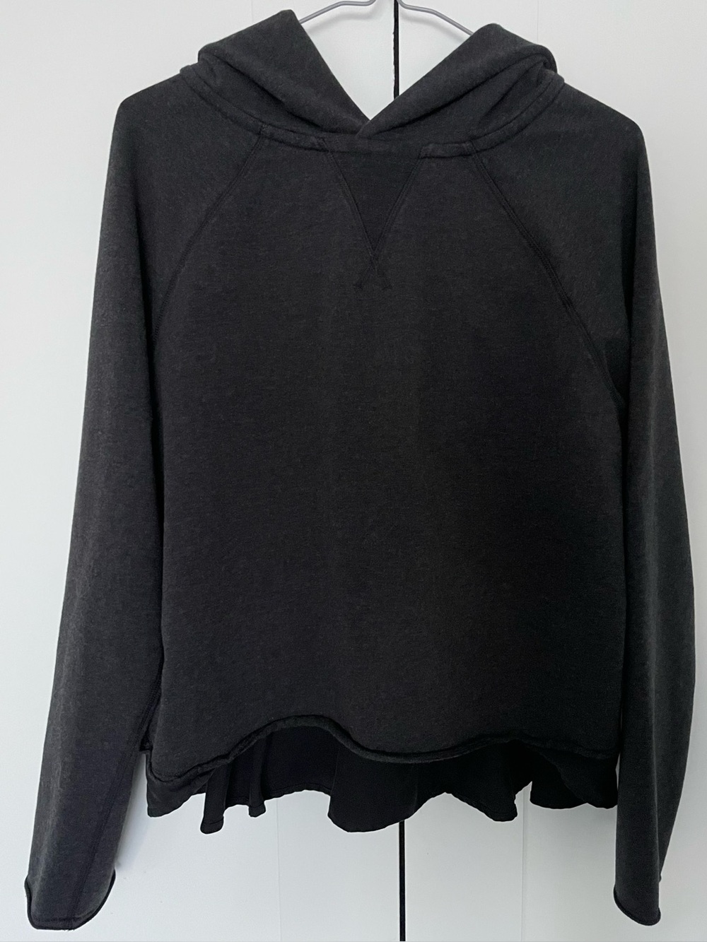 Lululemon Pull Me Over Hoodie Size 10 Heathered Black - Picture 3 of 4